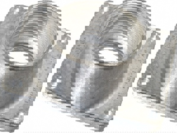 100 Amp, 1-1/4 Inch Conduit, Safety Switch Plate Hub